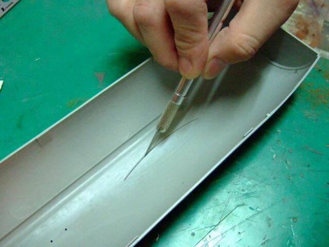 上船身艦塔部位切割